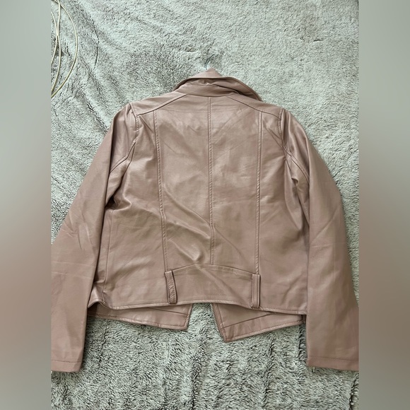 Salmon colored faux leather jacket, size small - Picture 4 of 4